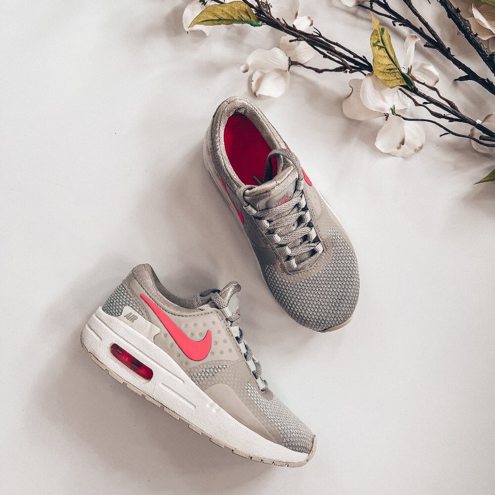 Nike Kids Air Max Zero Essential Sneakers (EUC)